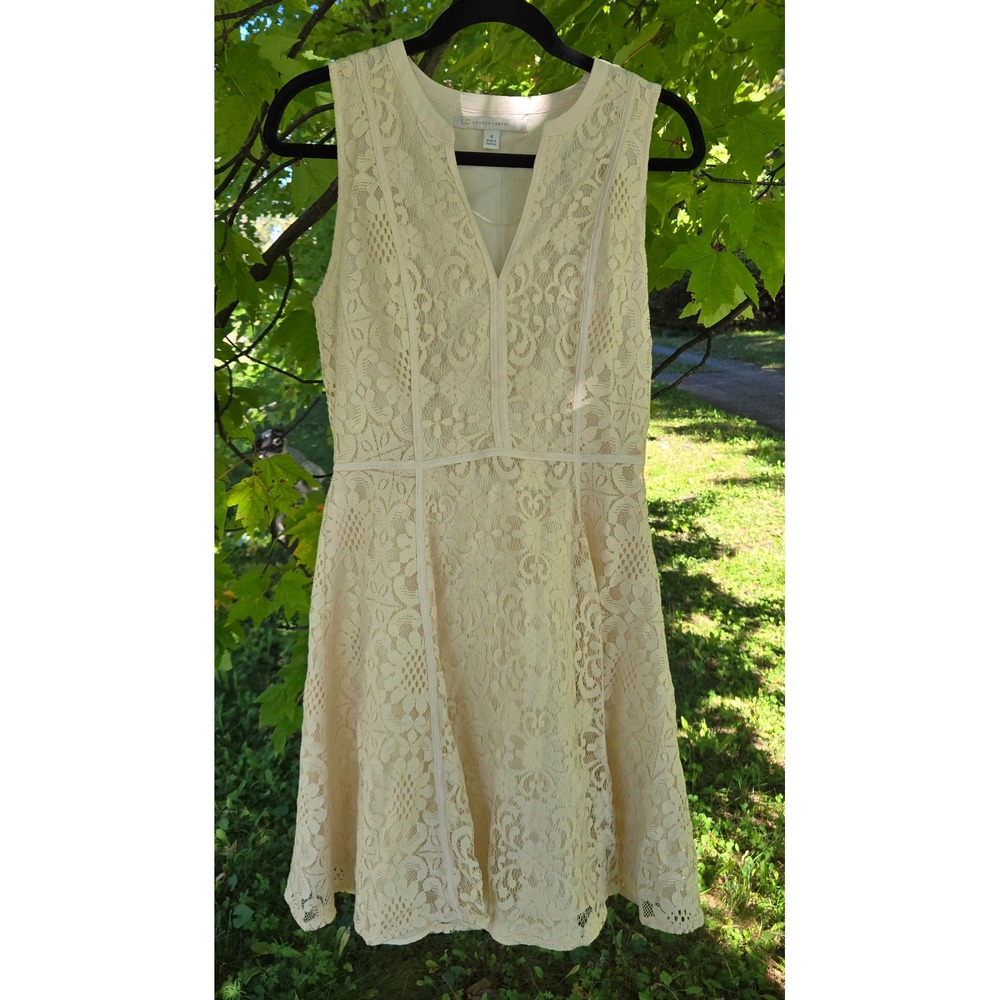 LC Lauren Conrad Cream Floral Lace Sleeveless Fit and Flare Dress Size 8